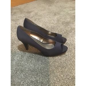 Bandolino Mylah pumps navy
